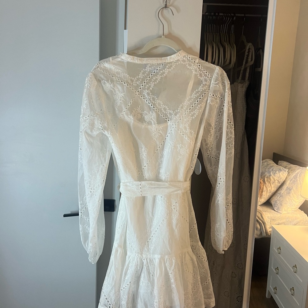 Small NWT Hill House Yara Long Sleeve Mini Dress in
White, Patchwork Organza - Picture 4 of 5